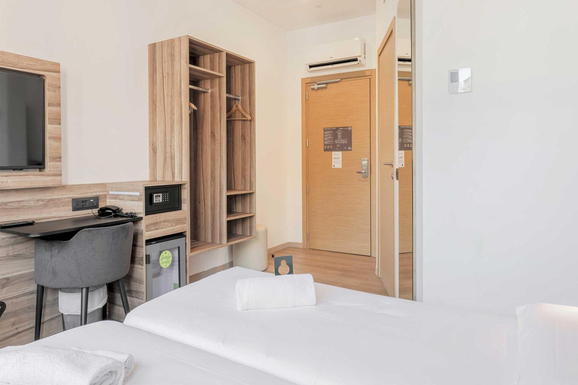 B&B Hotel Prato City Center מראה חיצוני תמונה