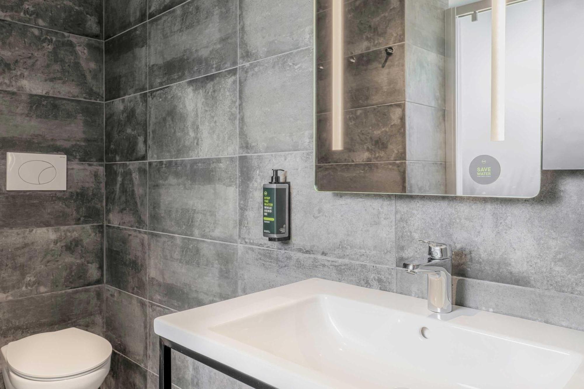 B&B Hotel Prato City Center מראה חיצוני תמונה