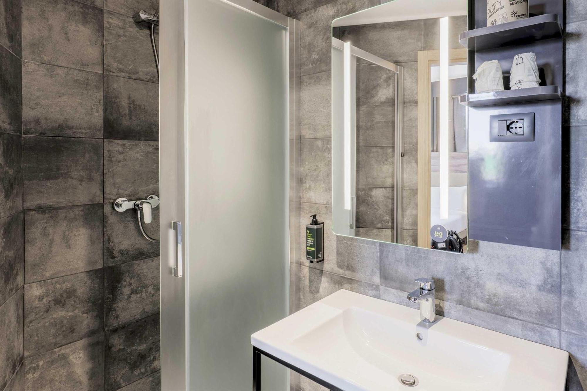 B&B Hotel Prato City Center מראה חיצוני תמונה