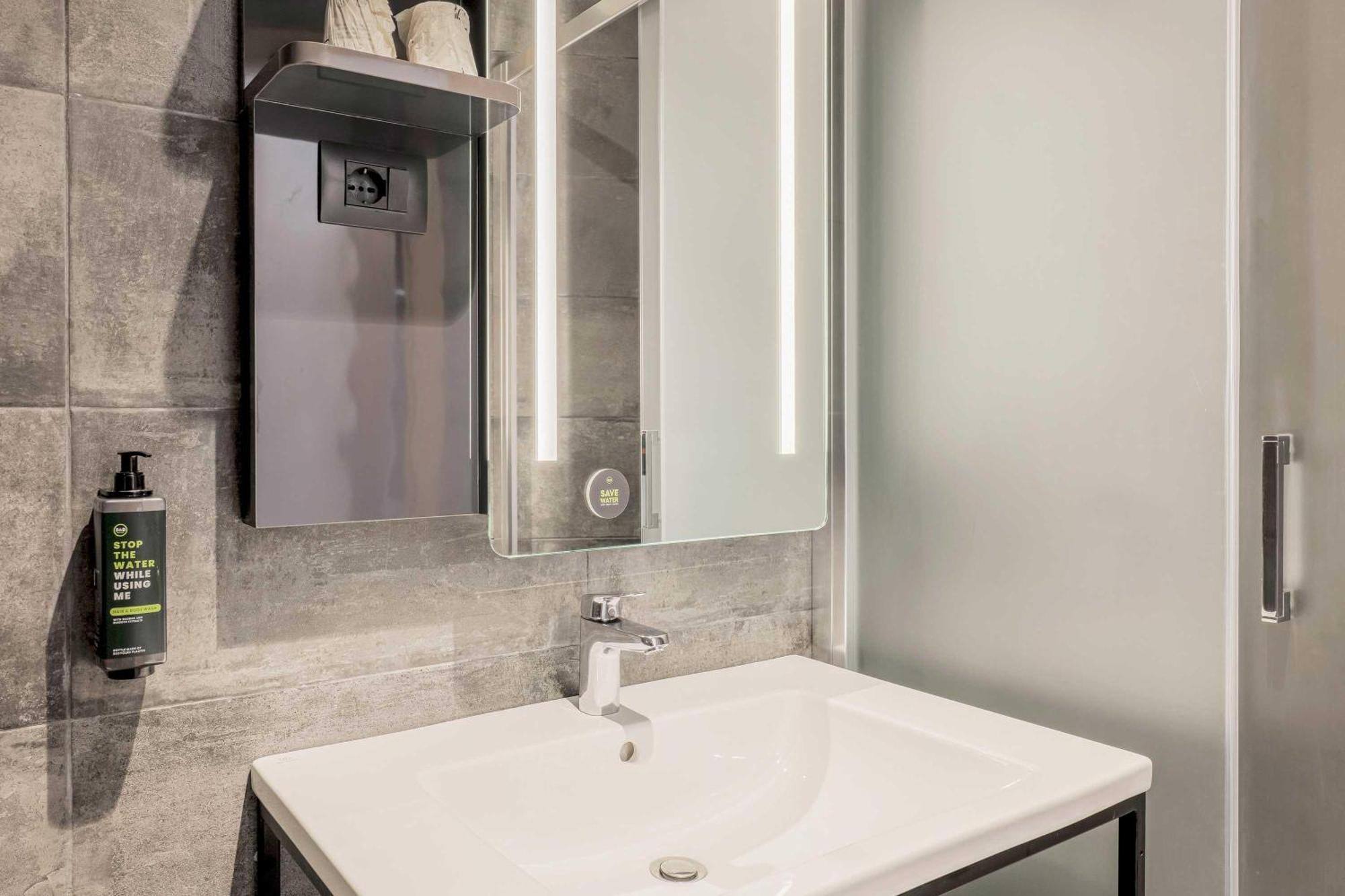 B&B Hotel Prato City Center מראה חיצוני תמונה